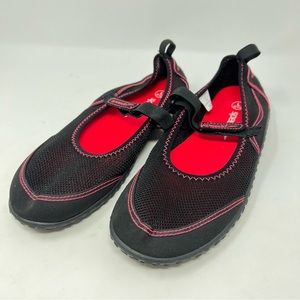 NWT Speedo Pool Shoes large